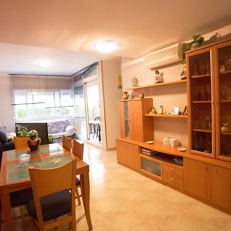 Residencial Golden Pineda Mar Apartment